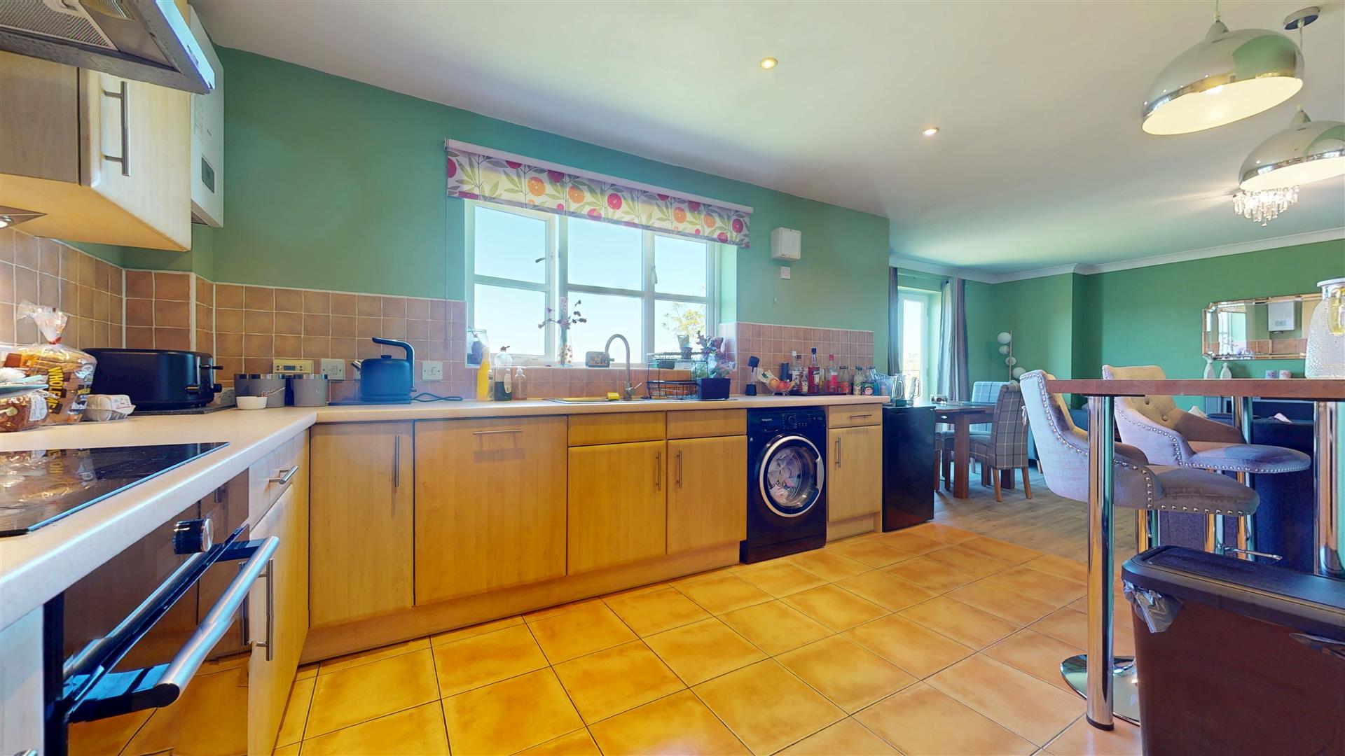 3 bed property in Darwin Close, Milton Keynes